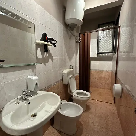 Villa Cabare Apartments&Rooms Durres Exterior photo