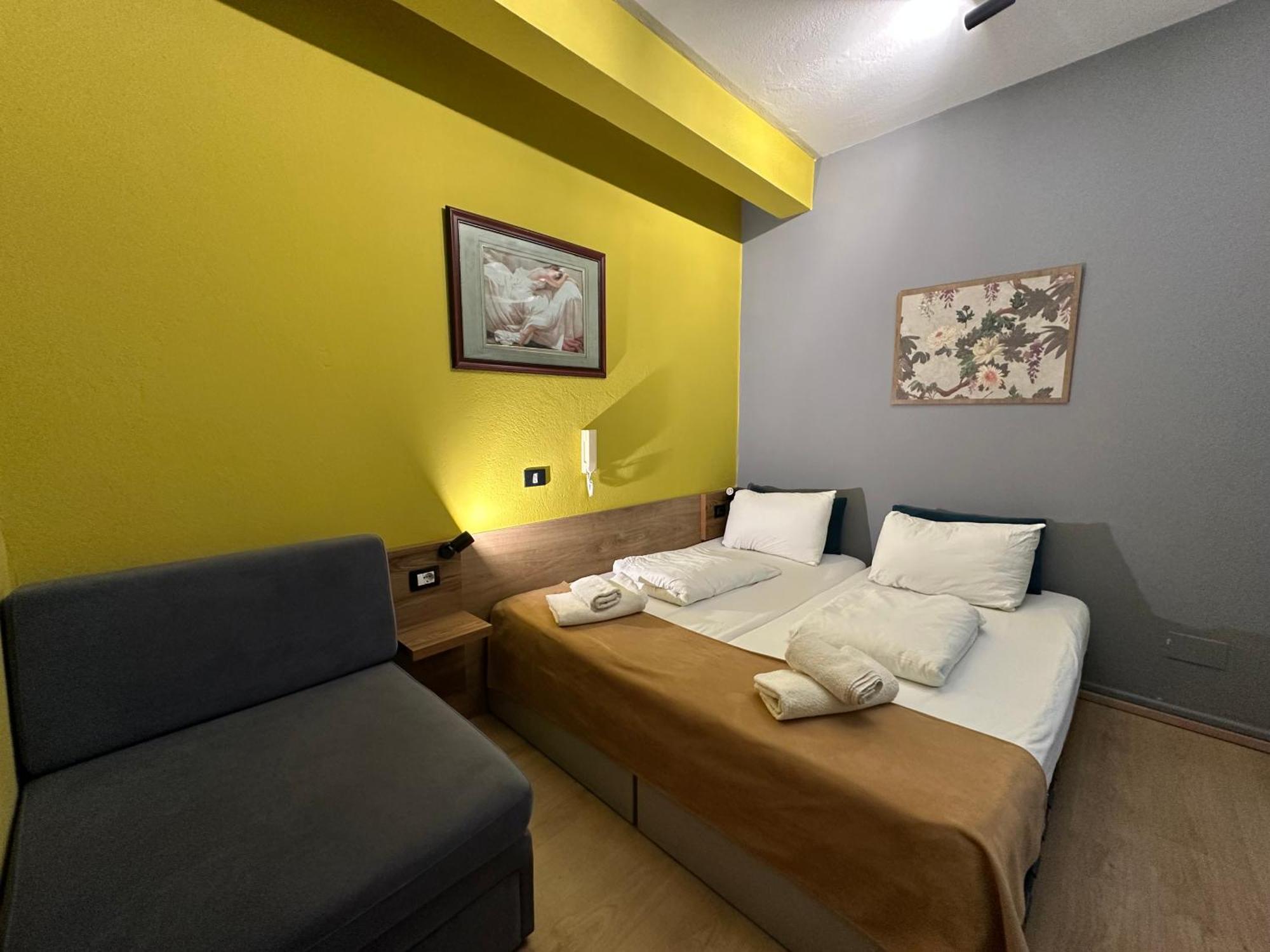 Cabare Apartments&rooms Durrës