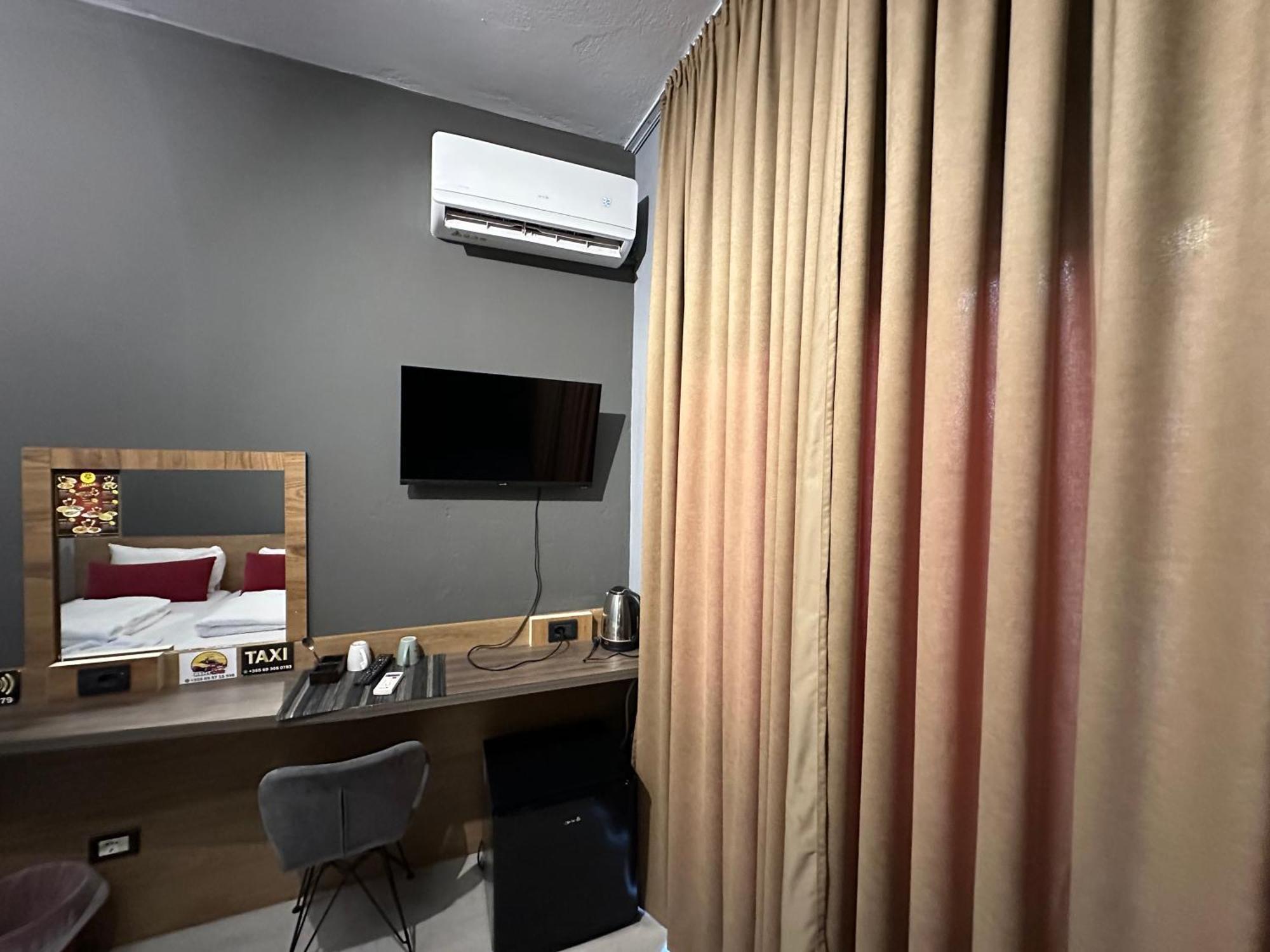 Cabare Apartments&rooms Durrës